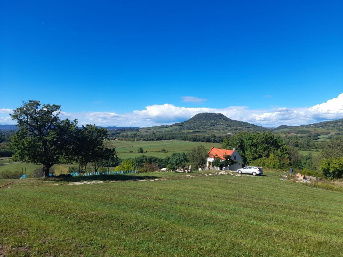 Baloveon Birtok Kaptalantoti ภายนอก รูปภาพ